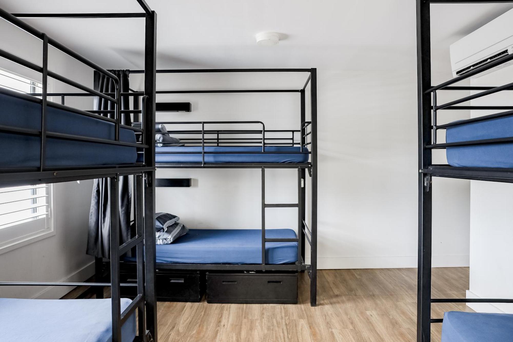 The Surf House Hostel Byron Bay Exterior photo