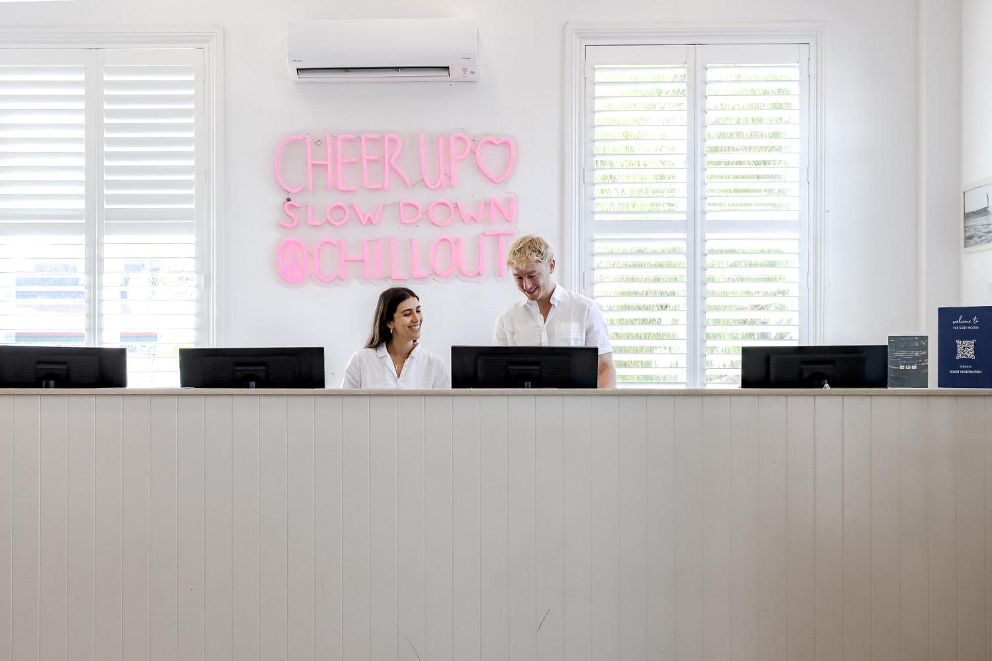 The Surf House Hostel Byron Bay Exterior photo